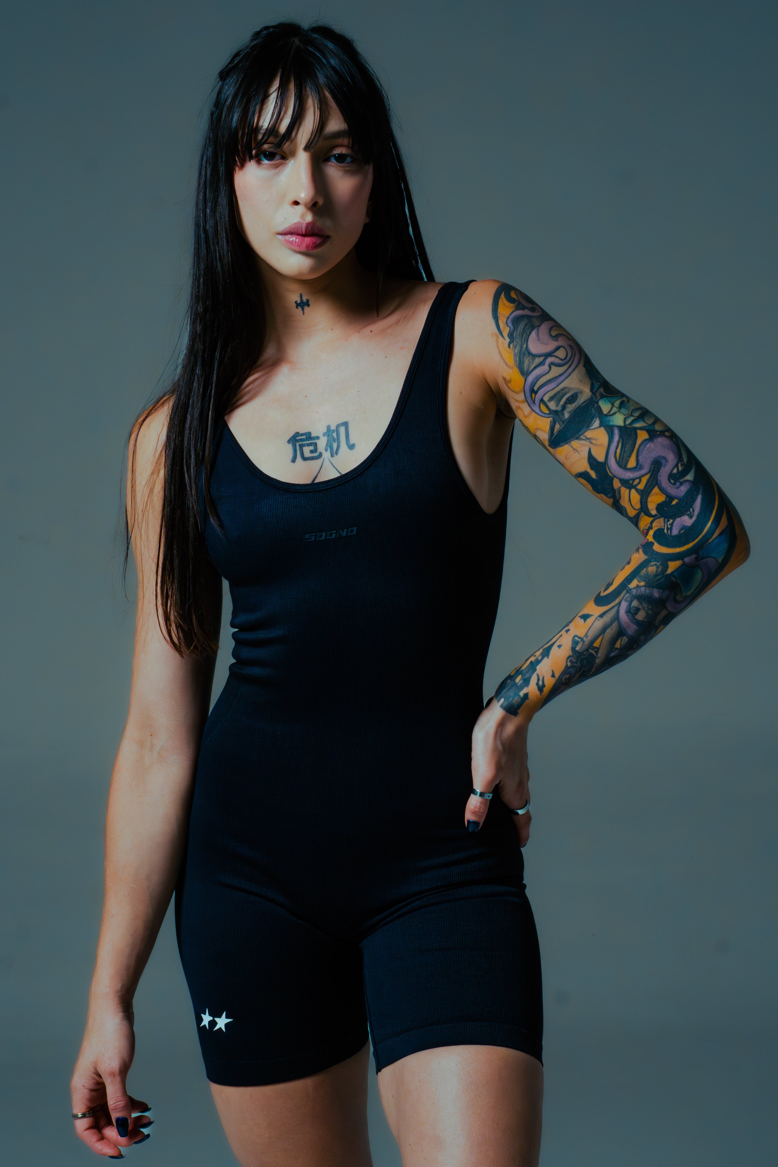 ENTERIZO SEAMLESS CORTO BORN TO CREATE-NEGRO