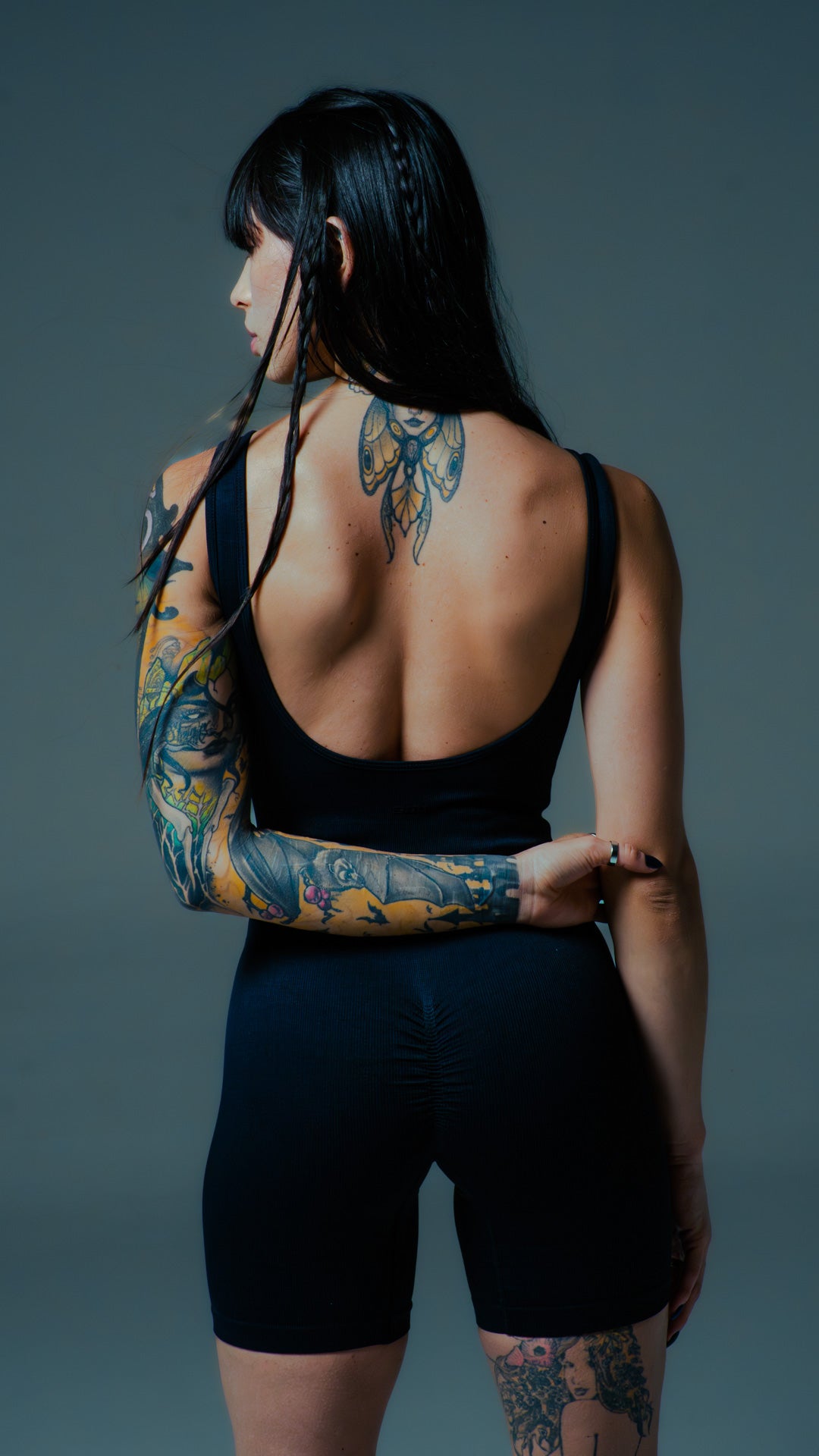 ENTERIZO SEAMLESS CORTO BORN TO CREATE-NEGRO