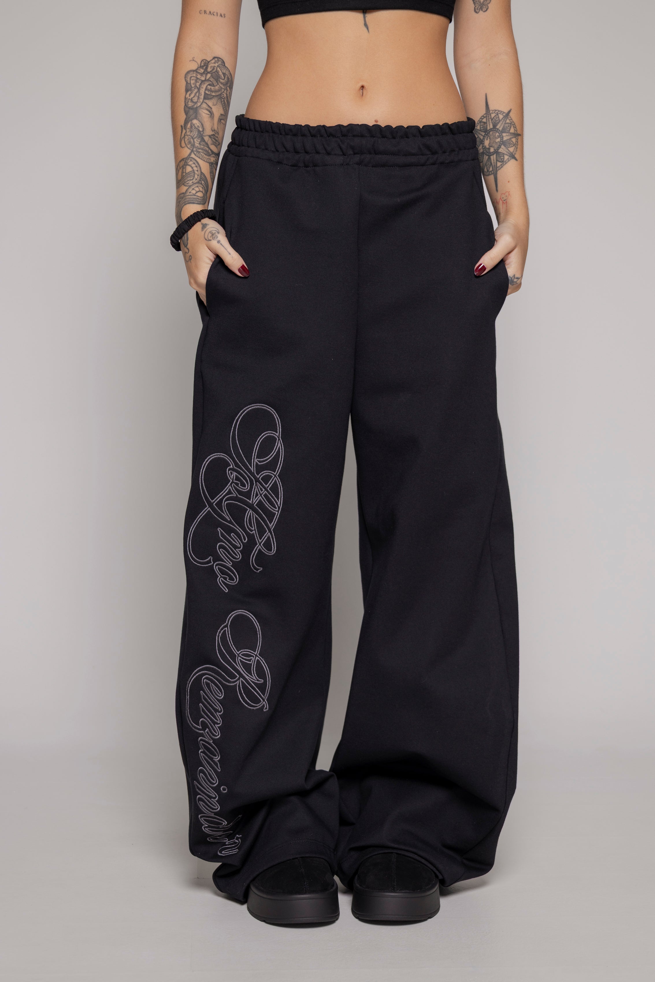 Sudadera Remainder Baggy-Negro