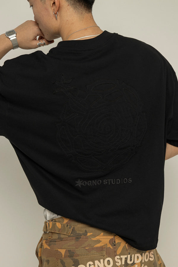 Boxy Unspeakable Thorns Rose-Negro