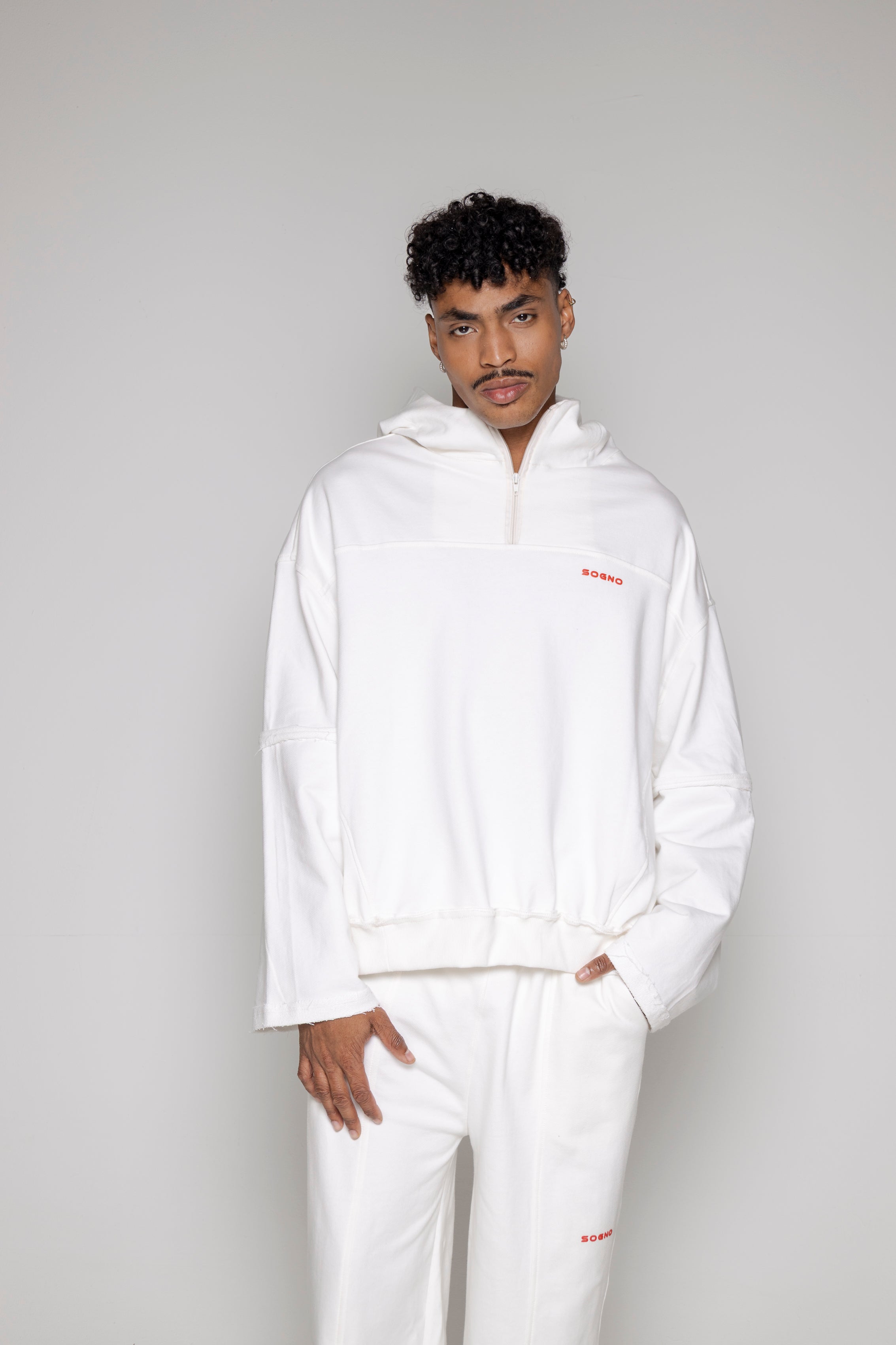 Hoodie Courage Aguila-Beige