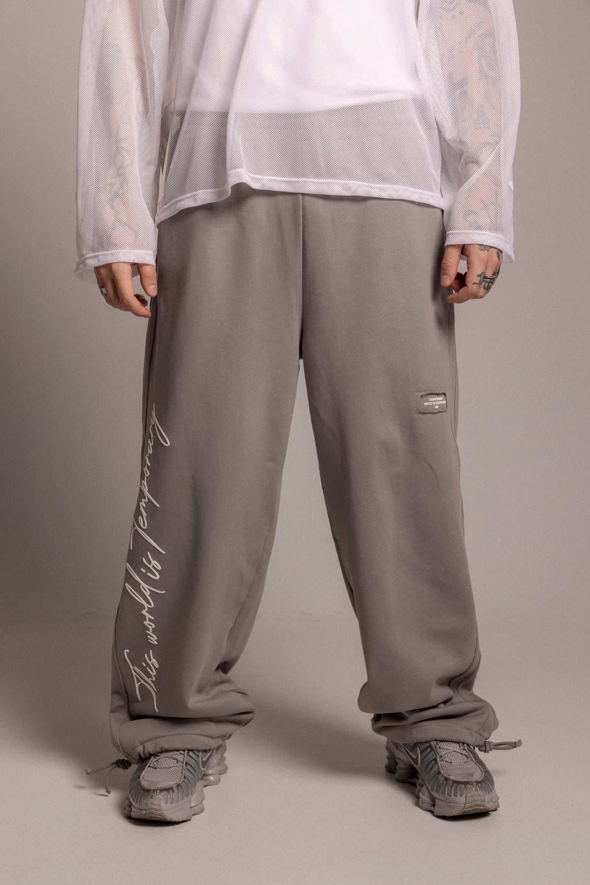 Sudadera Affirmation-Gris