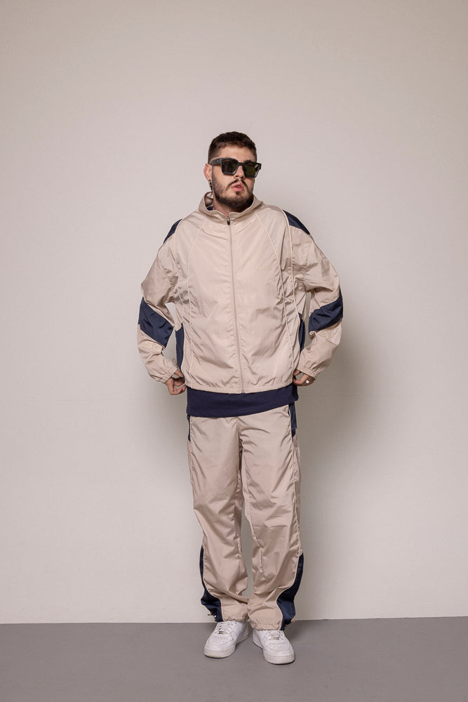 SET CHAQUETA Y SUDADERA ANTIFLUIDO-BEIGE