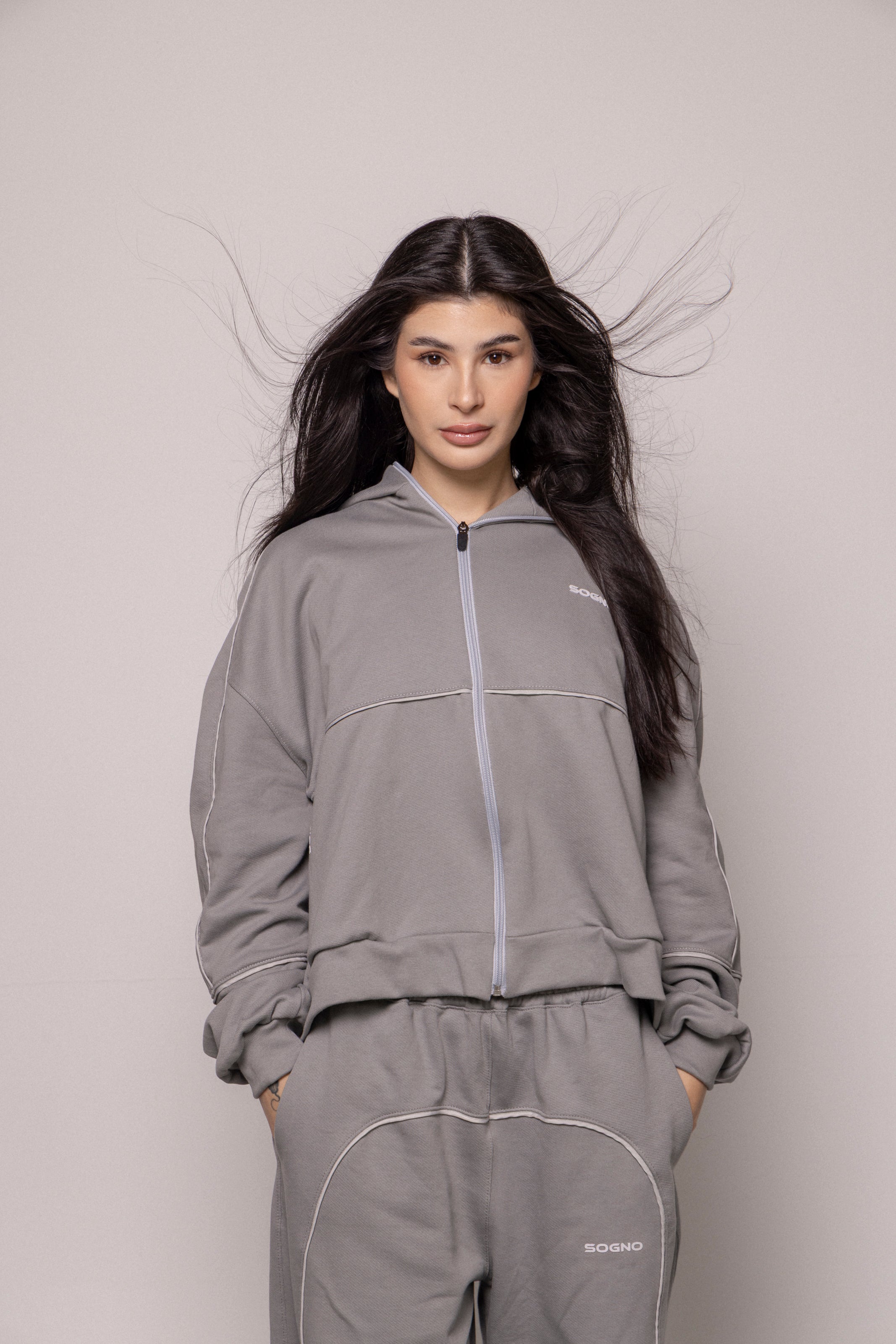 Hoodie 87/27 Sgo Dama-Gris
