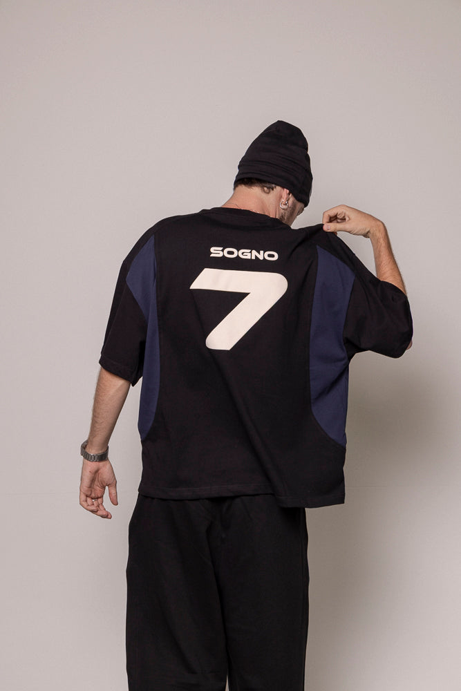 Camiseta Boxy Cortes 87/27-Negra