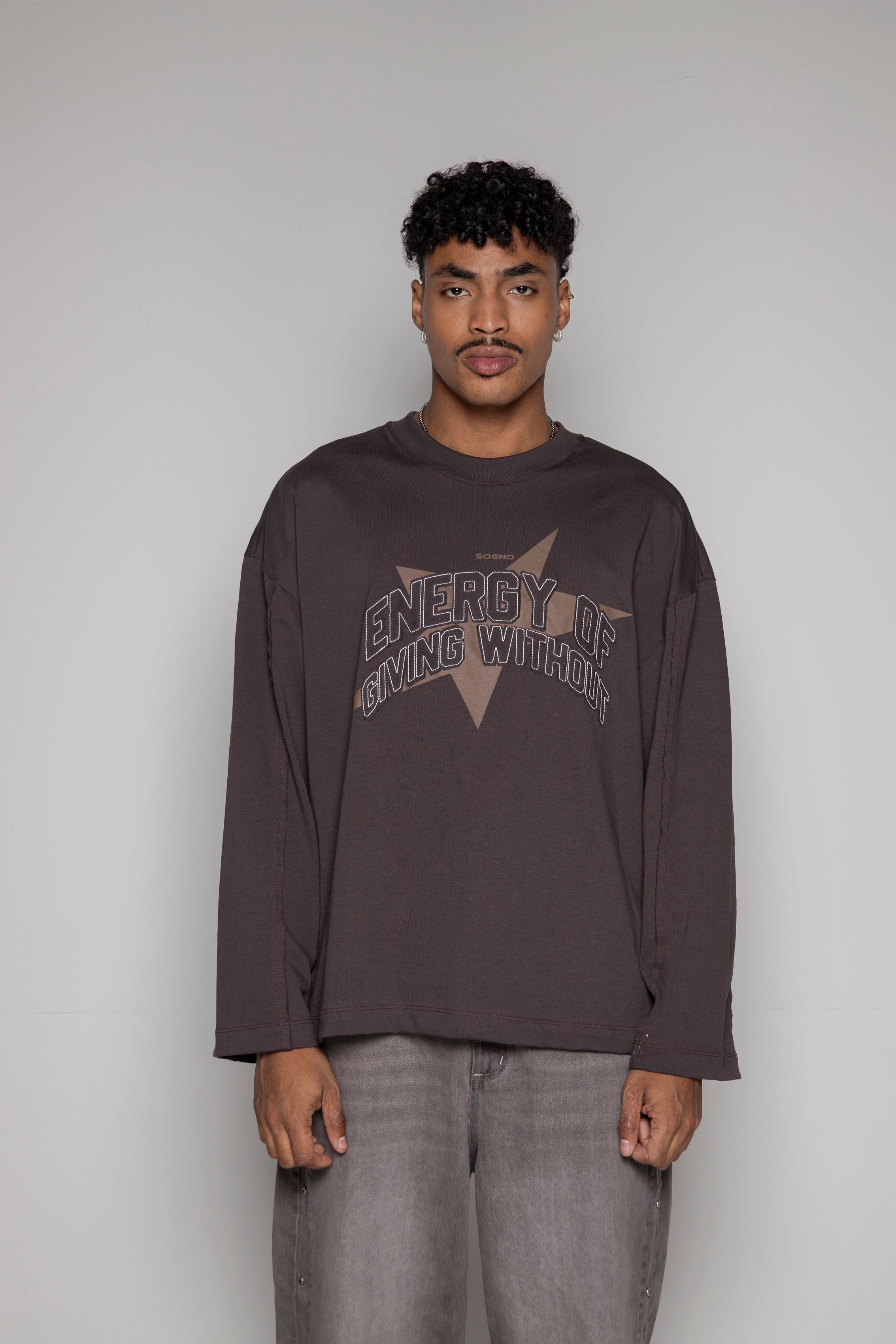 Buzo Courage Estrella-Cafe