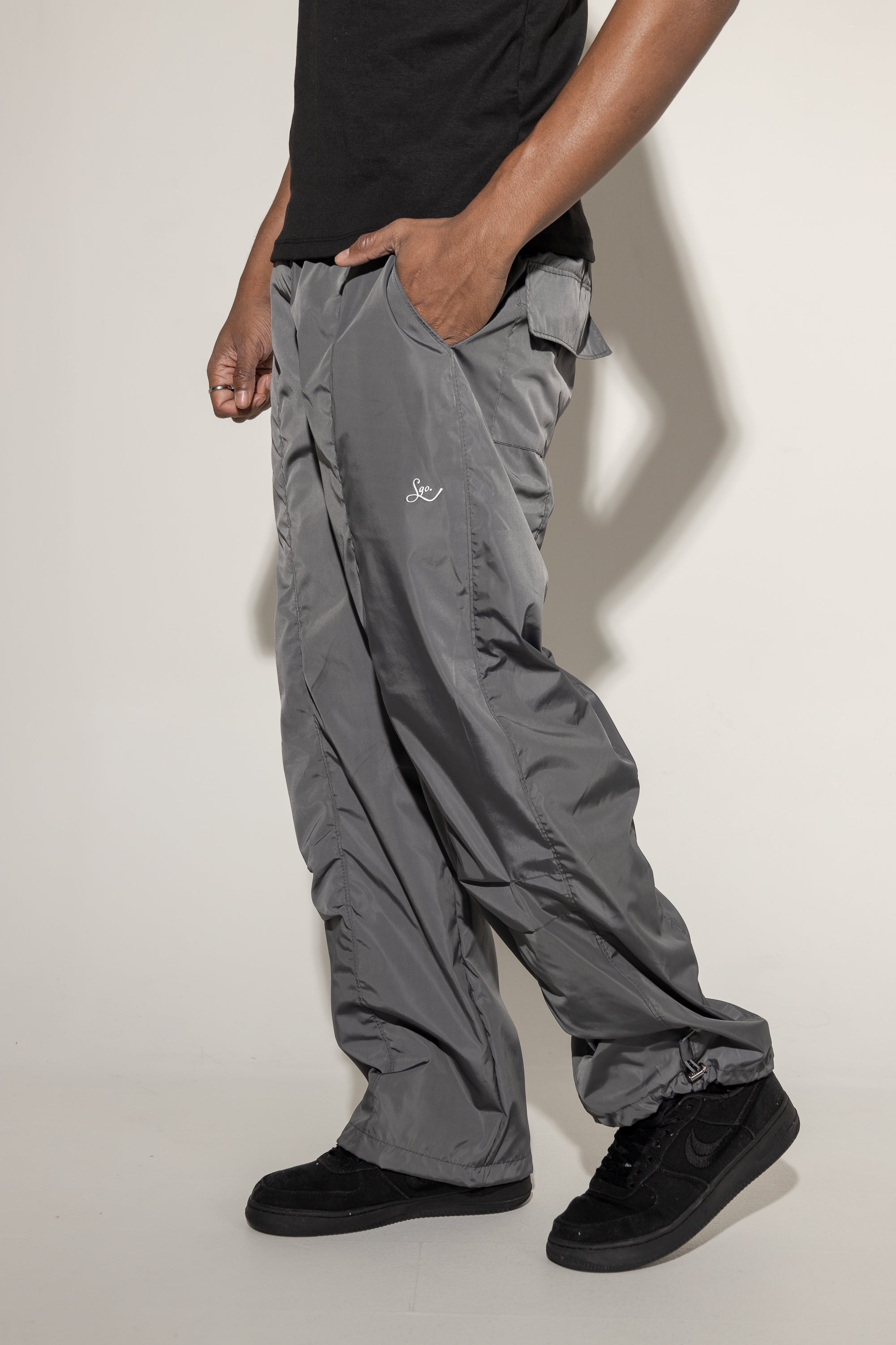 Parachute Pants Redemption- Gris