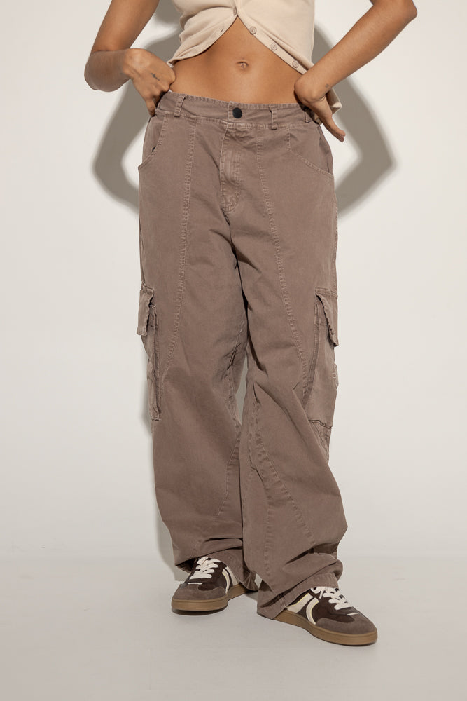 Pantalón Baggy Dama Cargo Redemption-Cafe