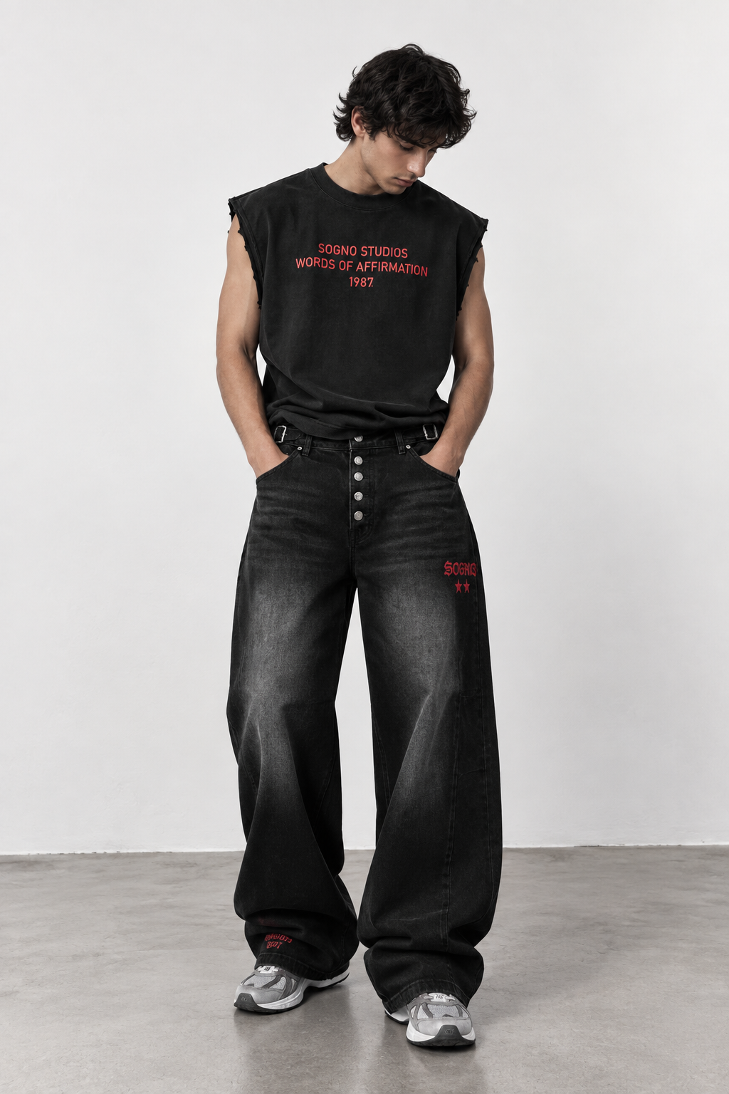 Jean Baggy Negro Washed con Ajustadores Laterales