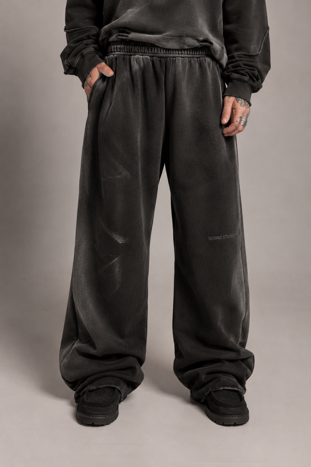 Sudadera Wide Leg Affirmation – Washed Negra